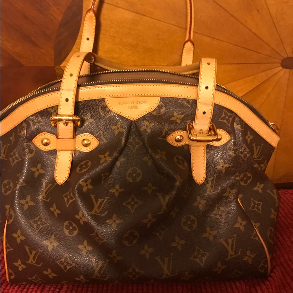 💢SOLD💢💢Louis vuitton