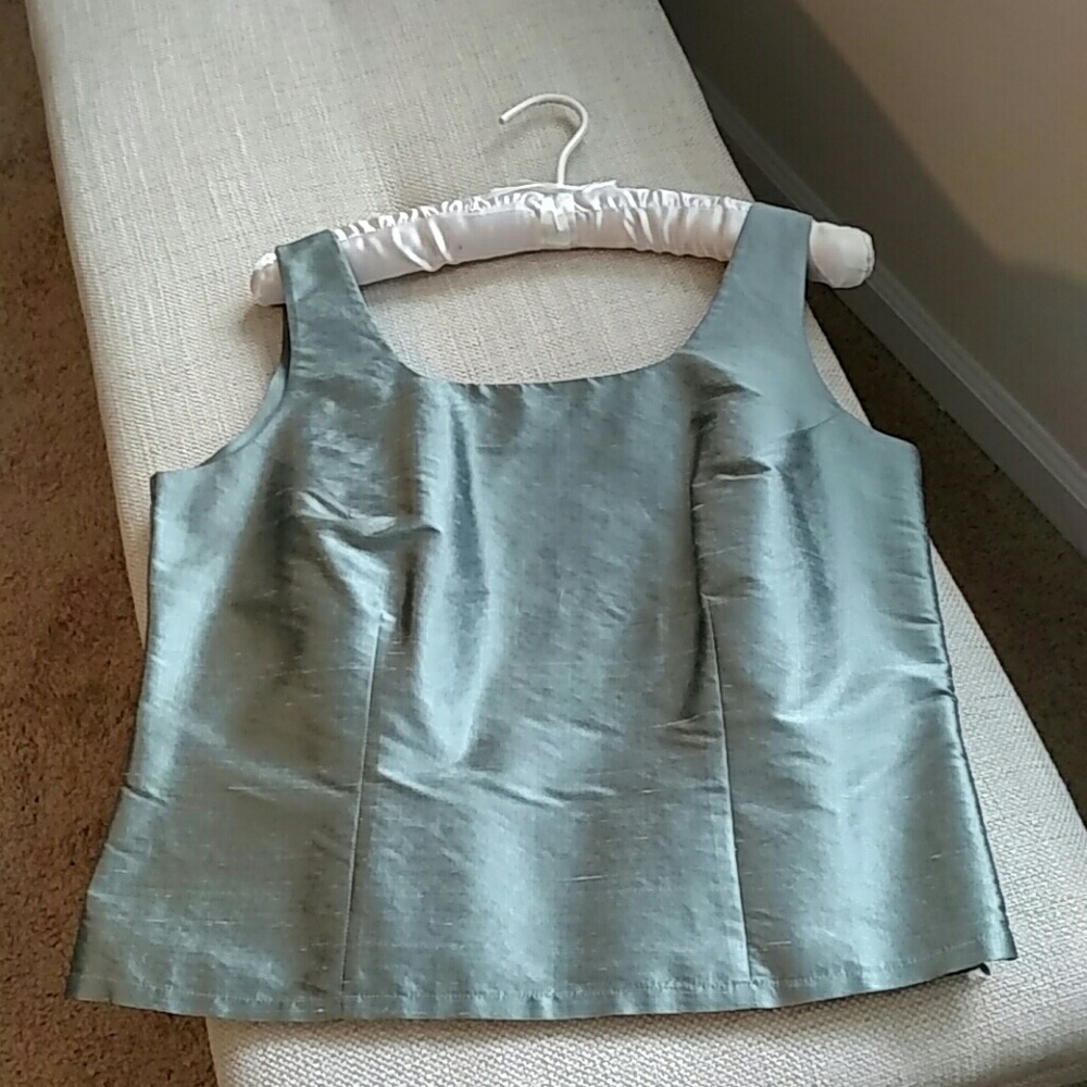 Summer silk top - Picture 2 of 2