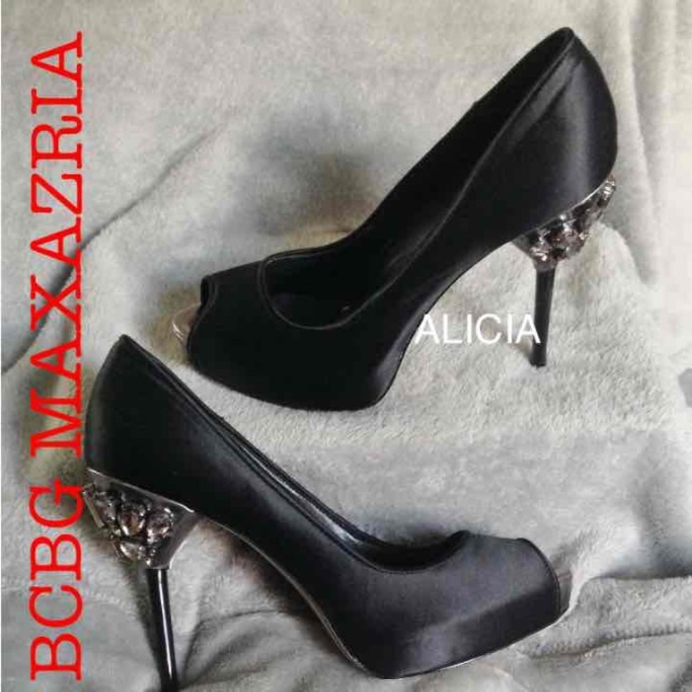 BCBG MAXAZRIA HILDY BLACK SATIN HEELS