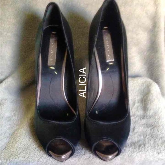 BCBG MAXAZRIA HILDY BLACK SATIN HEELS - Picture 2 of 8