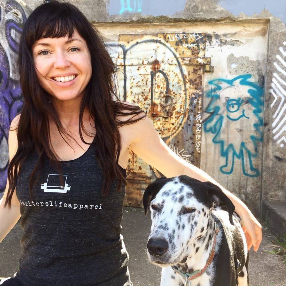 Meet your Posher, Roxan