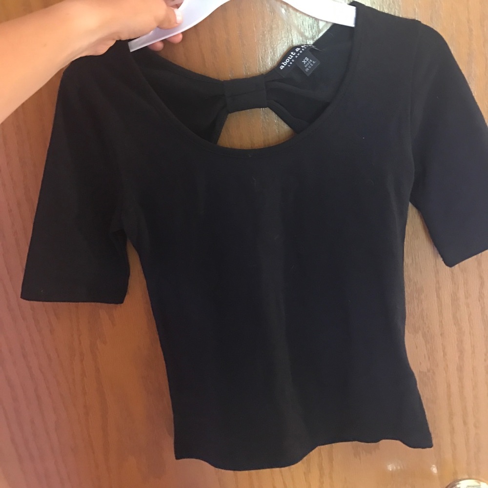 Cute black shirt