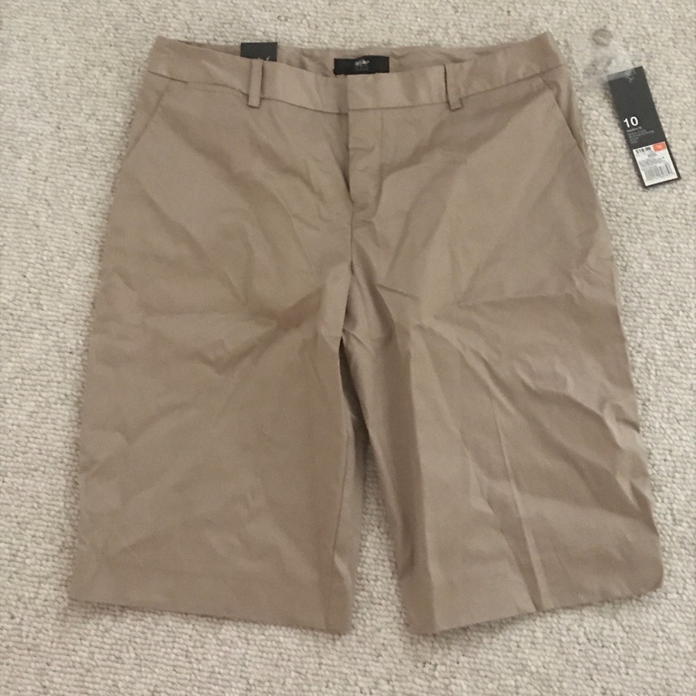 Tan Bermuda shorts