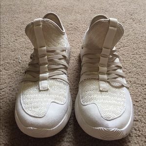 Qupid pull on glitter sneakers size 8