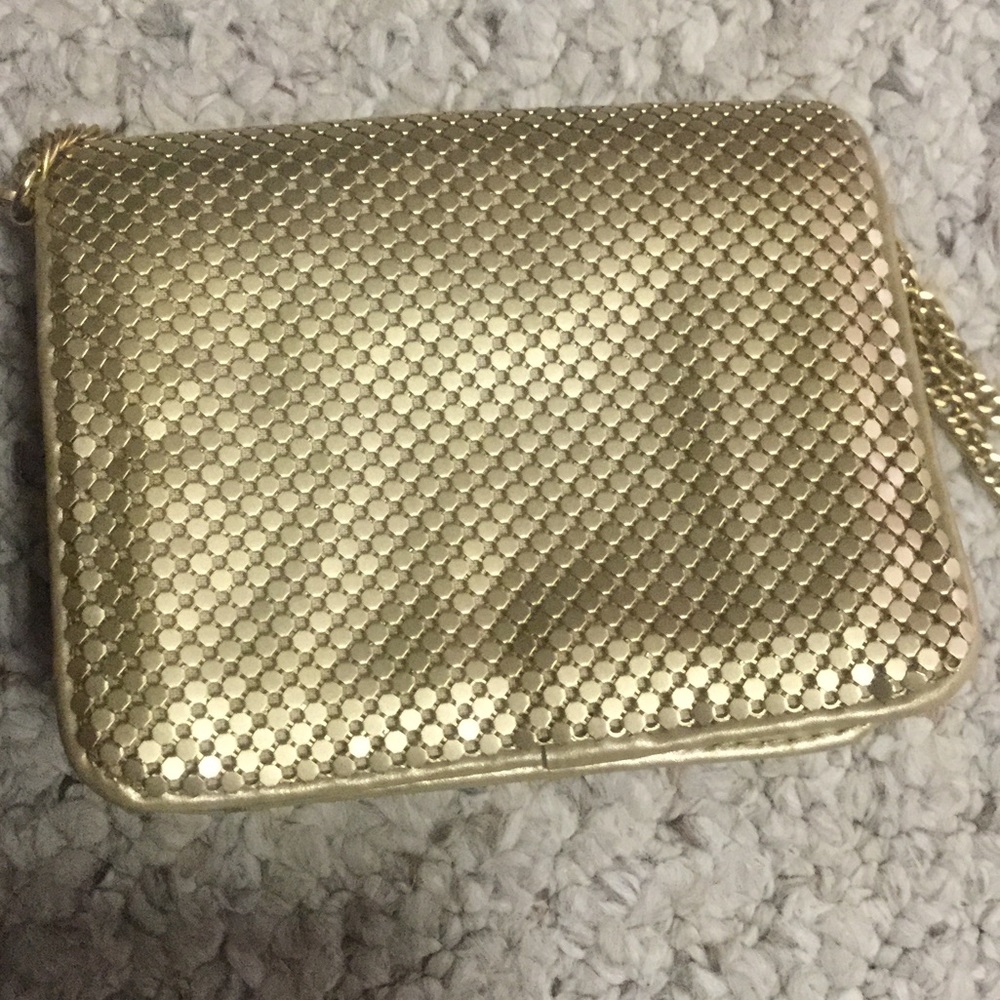 Whiting and Davis gold small purse - Picture 2 of 4