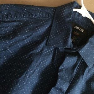 Apt 9 dress shirt, slim fit/stretch, spottted