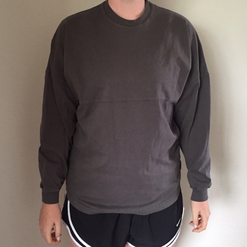 Grey crew neck with New York