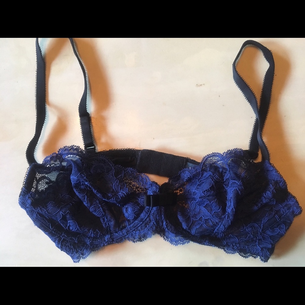 VICTORIAS SECRET 34B bralette