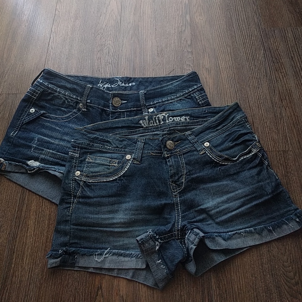 Jean shorts bundle.