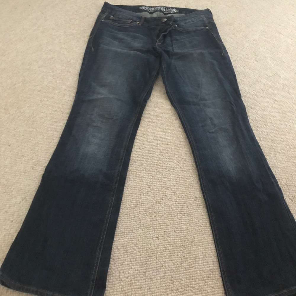 Express boot cup jeans