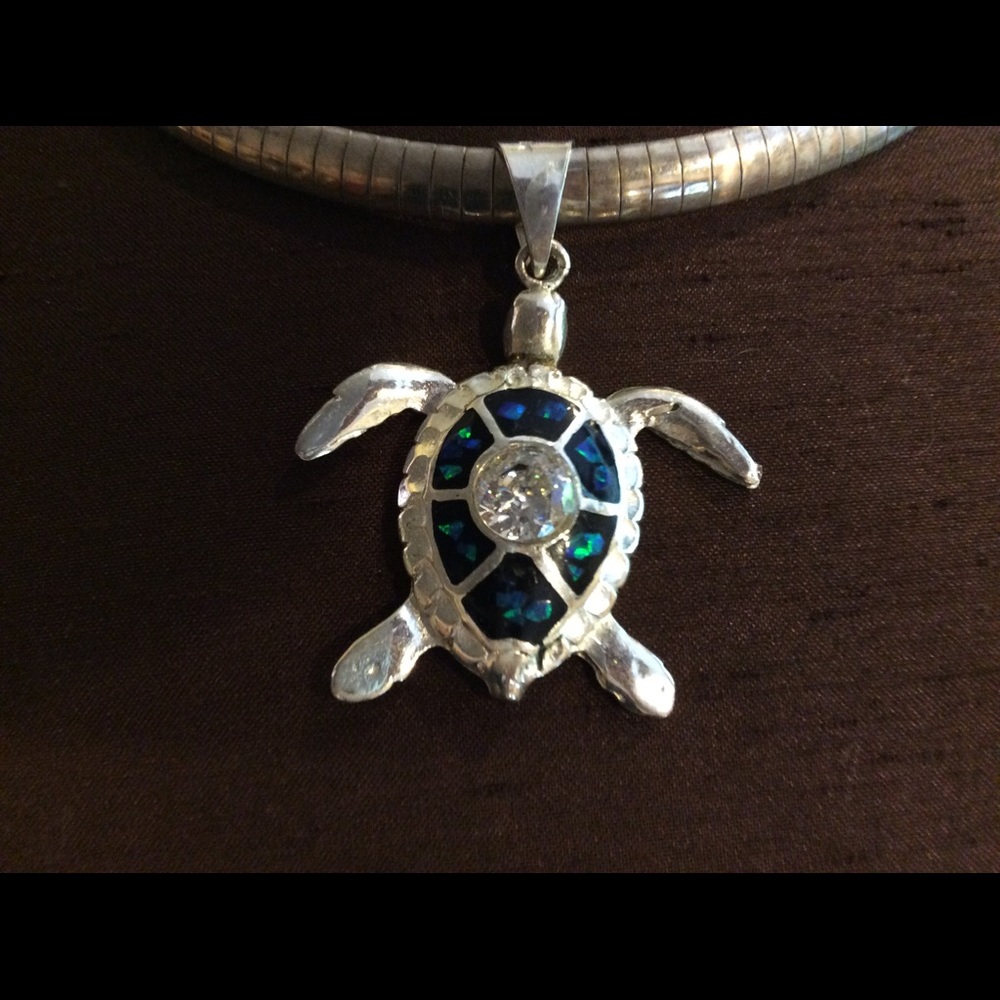 Green Stone Turtle Necklace