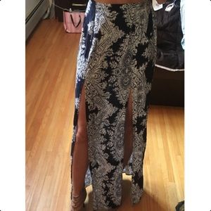 Maxi skirt