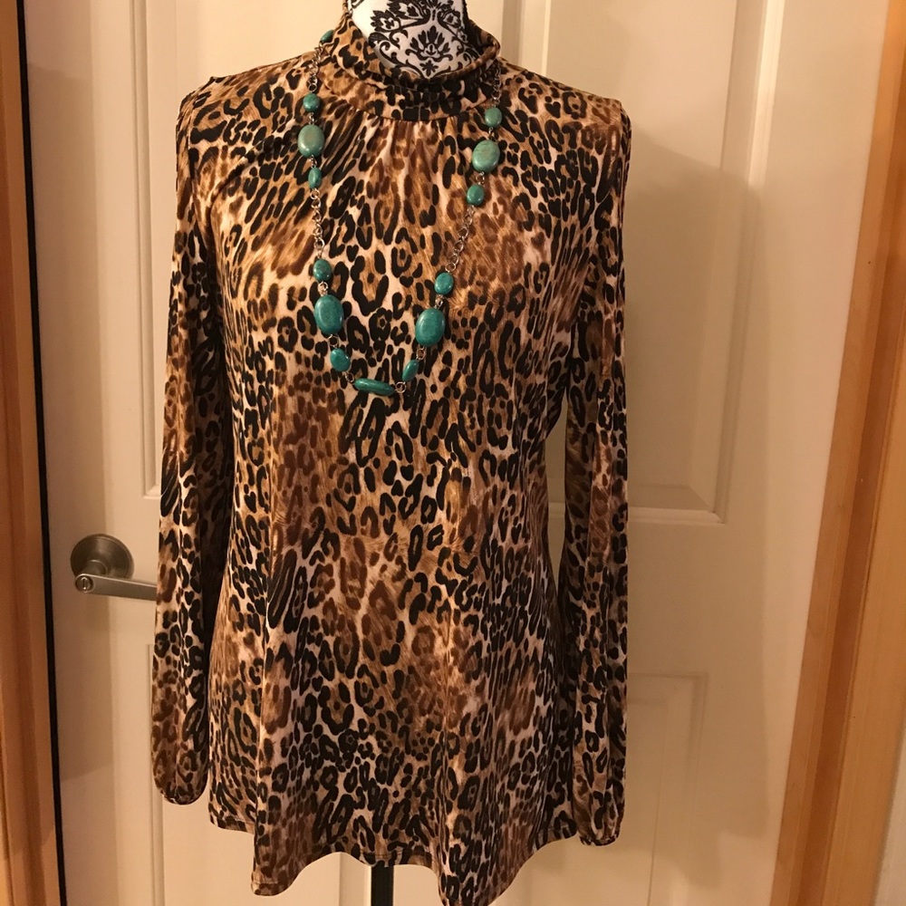 EUC Sexy Knit Leopard Print Top🔥