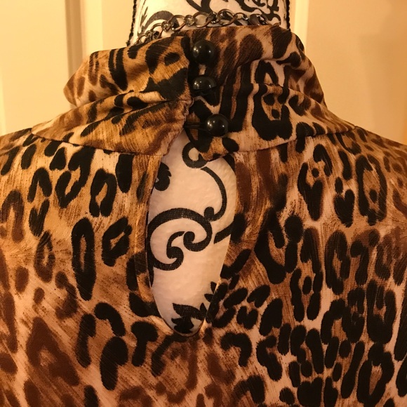 EUC Sexy Knit Leopard Print Top🔥 - Picture 5 of 6