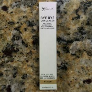 IT cosmetics bye bye concealer medium