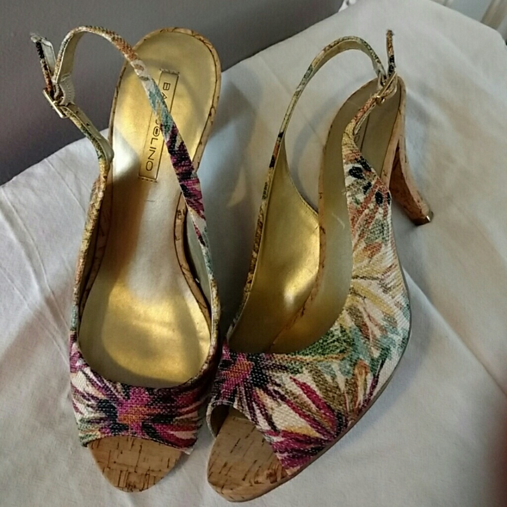 Bandolino  heels. 9M