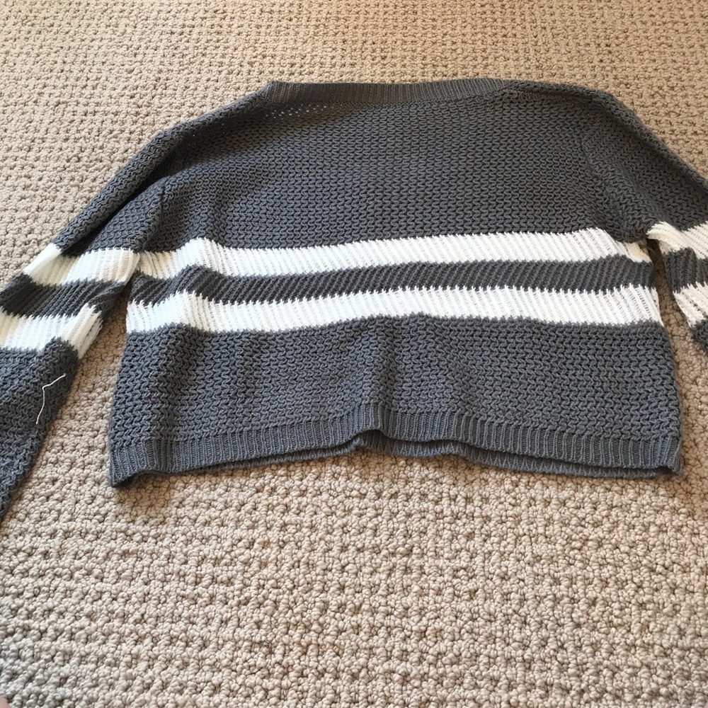 crop sweater - Picture 2 of 2
