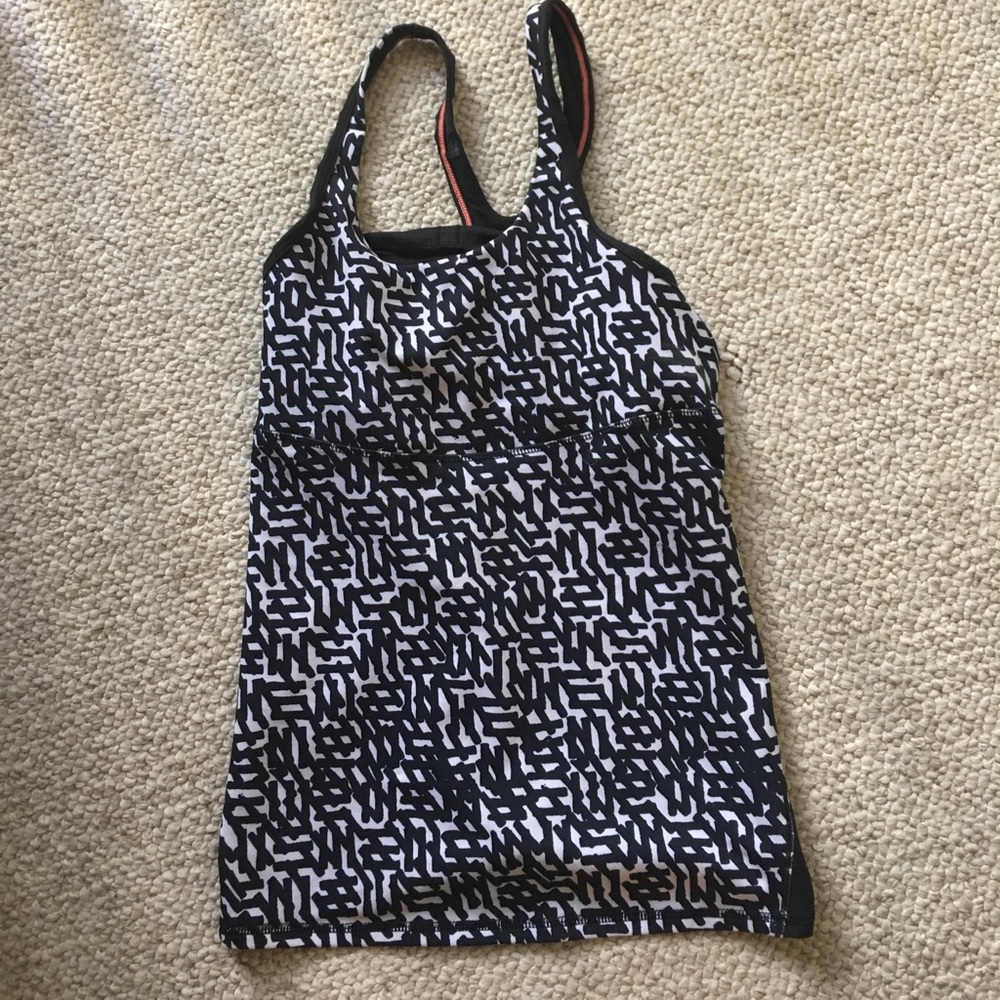 Lululemon black and white workout tank.