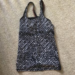 Lululemon black and white workout tank.