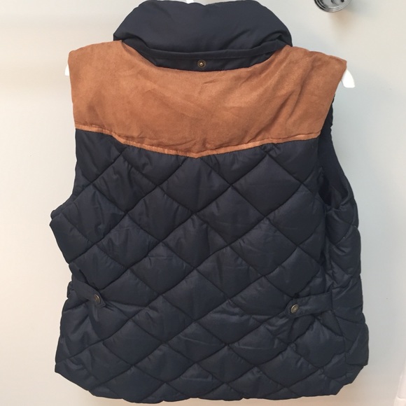 Navy Vest! - Picture 3 of 4