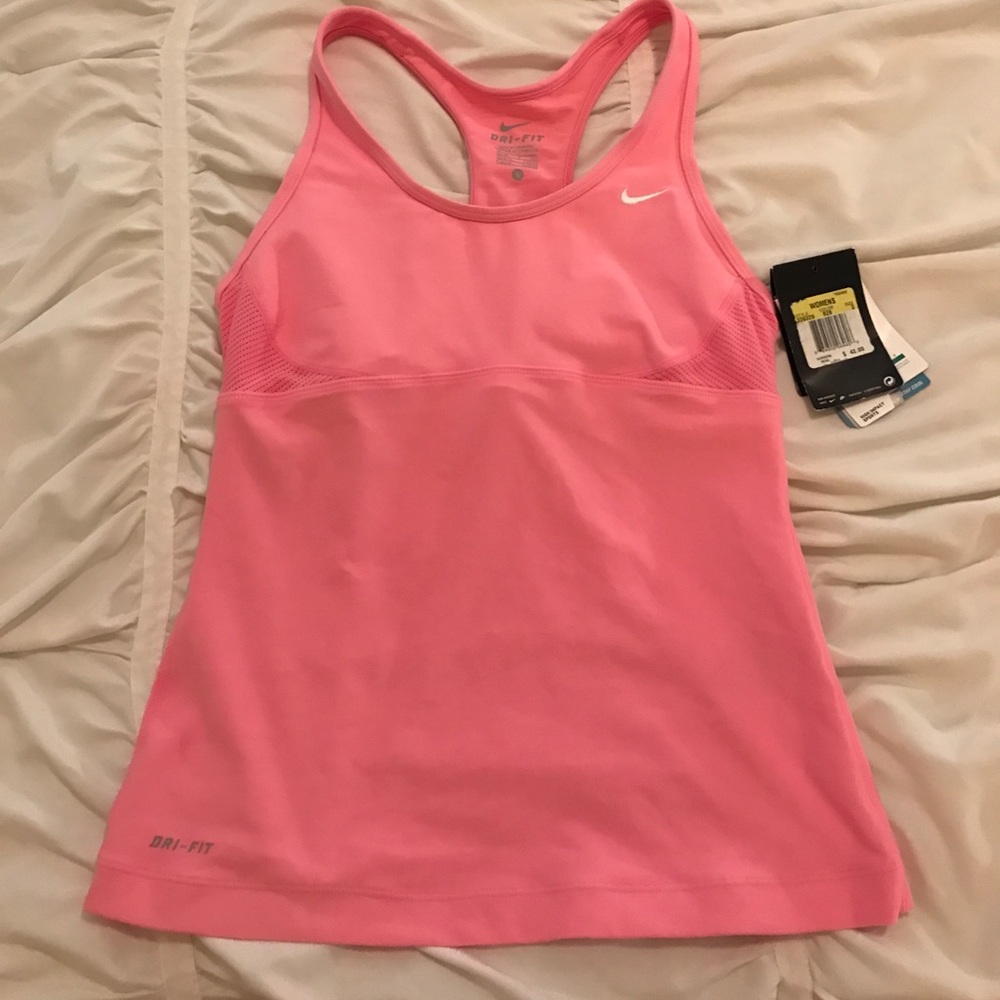 Nike workout top