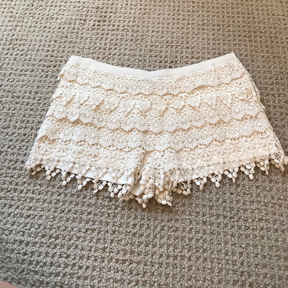 lace shorts