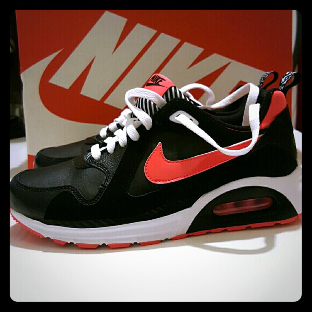 Nike Air Max Trax (GS) size 5.5 Y 8 W black Pink