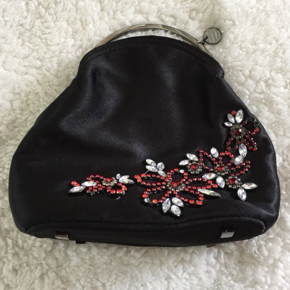 Karen Millen Handbags - 🖤KAREN MILLEN ENGLAND EVENING BAG