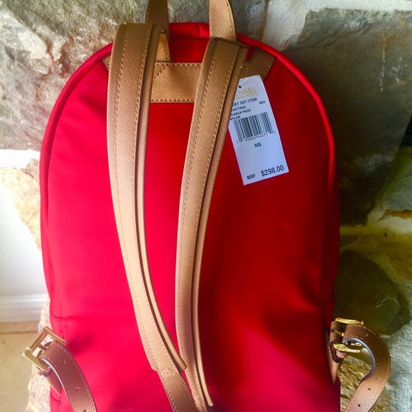 ❌SOLD❌NWT Michael Kors Red Jet Set Backpack - Picture 4 of 5