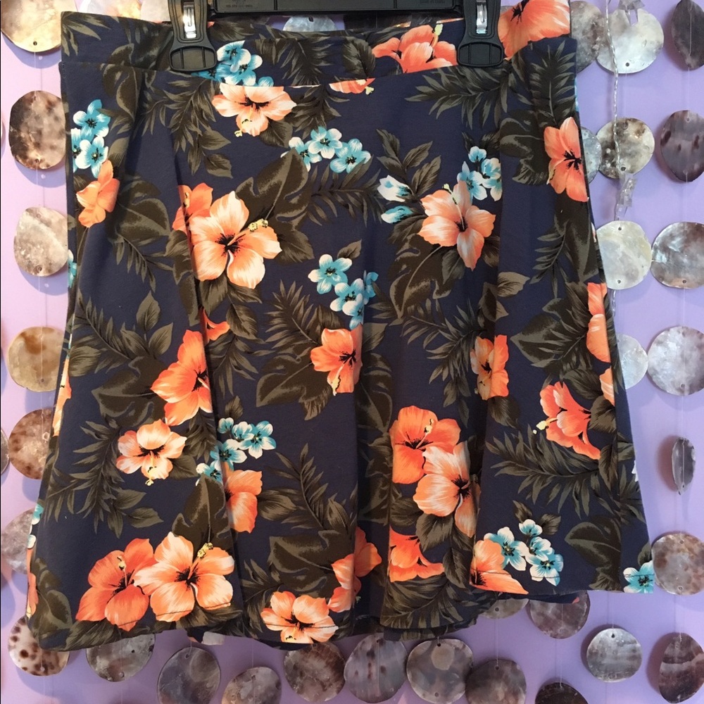 Aeropostale Floral Circle Skirt