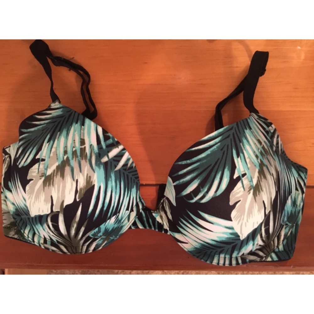 VS Pink Tropical Tshirt Bra