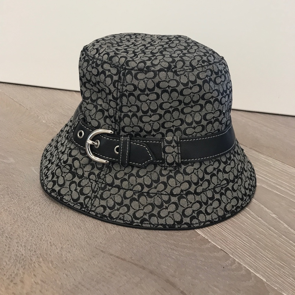 Coach hat black/white