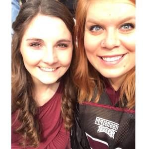 Meet your Posher, Danielle