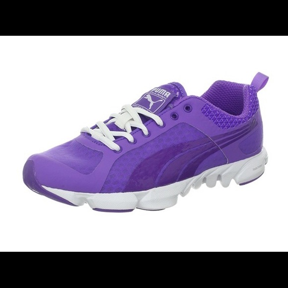 pauma Shoes - Puma Women's Formlite XT Ultra size 6.5