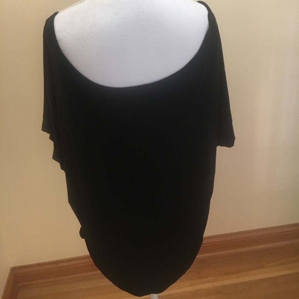 Scoop back tee - Picture 3 of 3