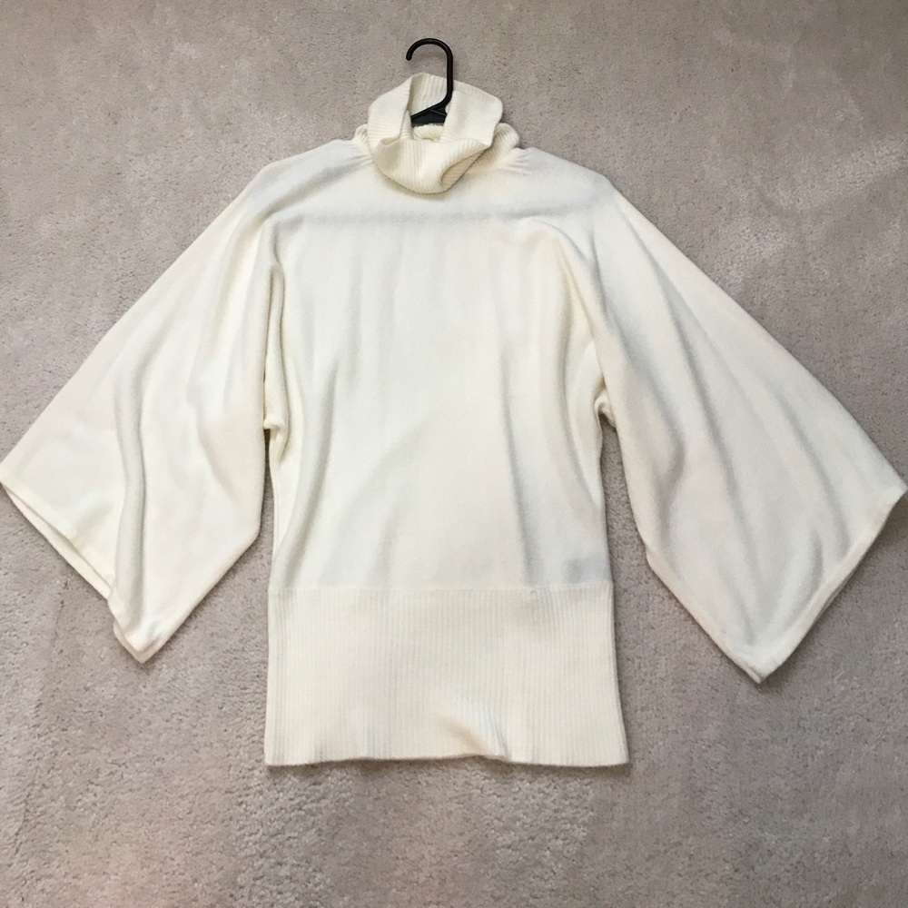 Sweater with turtle neck