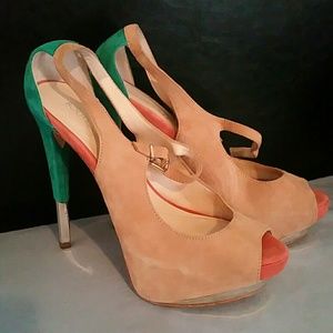 Women's high fashion heels