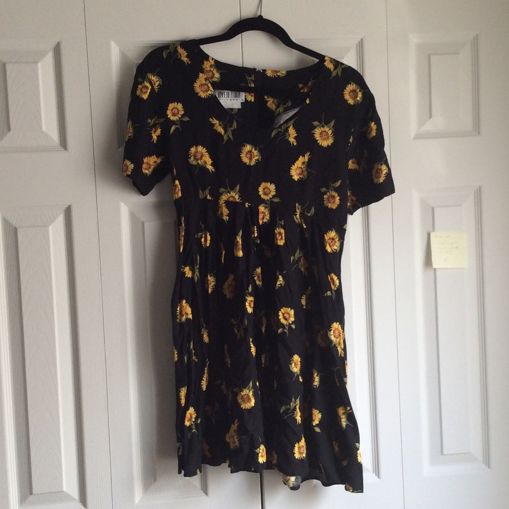 Byer Too! California Sunflower Dress