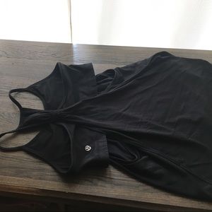 Lululemon black tank with built in bra