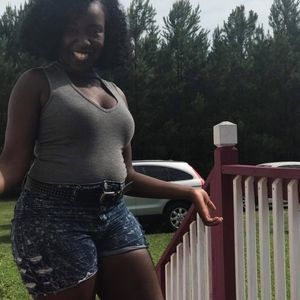 Meet your Posher, Amber