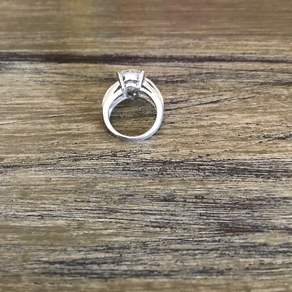 Cocktail Ring - Picture 3 of 4