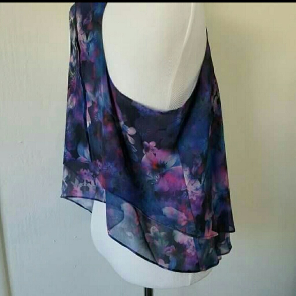 Guess Floral Flowy Tank Top - Picture 3 of 4