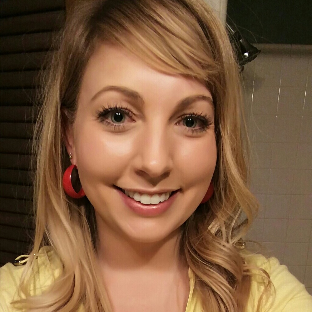 Meet your Posher, Rebecca
