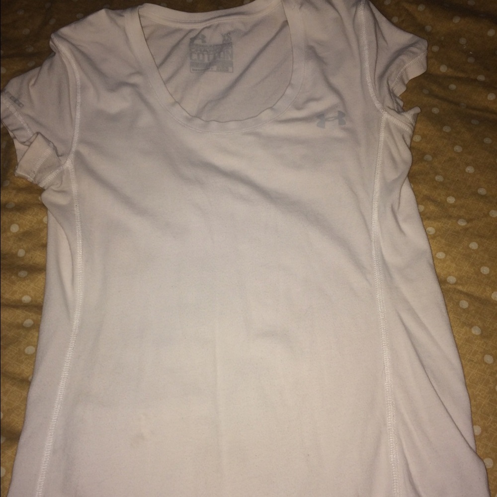 White Under Armour teeshirt