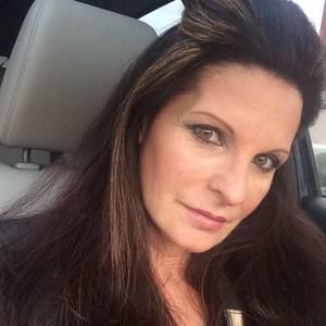 Meet your Posher, Ana