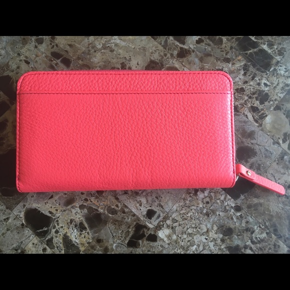 Kate Spade Cobble Hill Bow Lacey Geranium Wallet - Picture 3 of 8