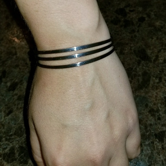 Cuff 'em Bracelet by Premier Designs - Picture 3 of 4