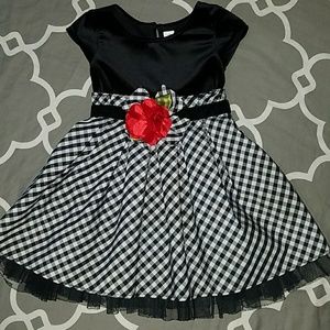 Black and white dress