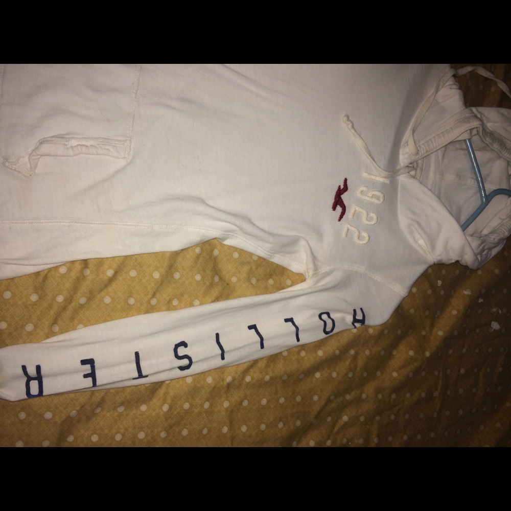 White Hollister hoodie