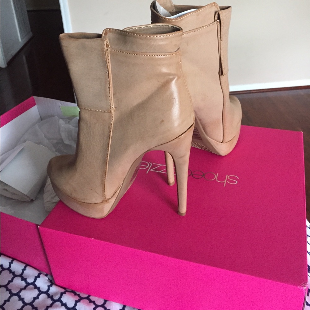 Booties - Picture 5 of 7